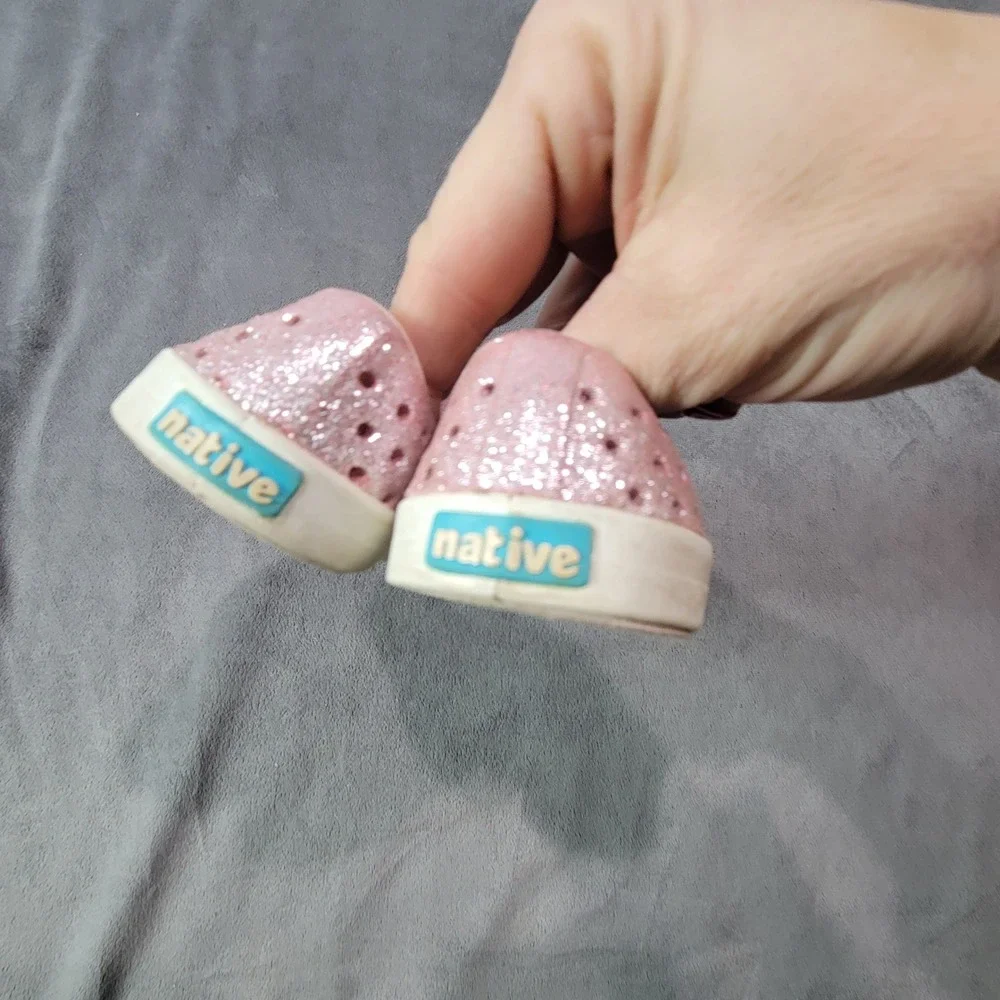 Native‎ Shoes Glitter Pink Jefferson Child Size 10 Toddler Water Shoes